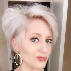 Meet your Posher, Natasha